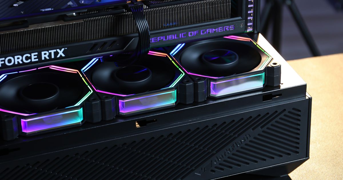 じ*ー様 NVIDIA グラフィックボード 冷却ファン付き 底面吸気ファンは必要か？GPU冷却の真実 - ビルドガイド - darkFlash