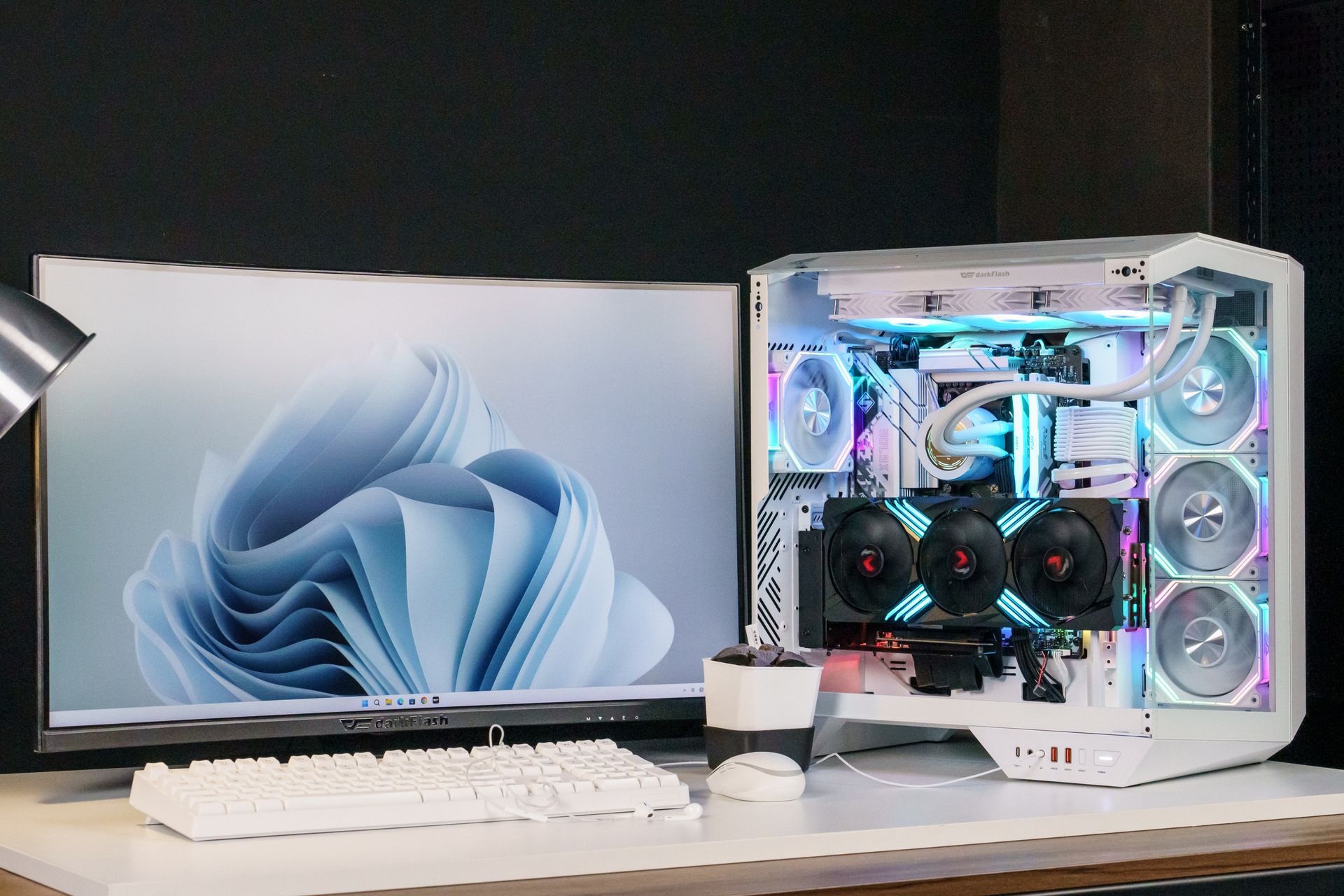 Vỏ máy tính ATX DY470